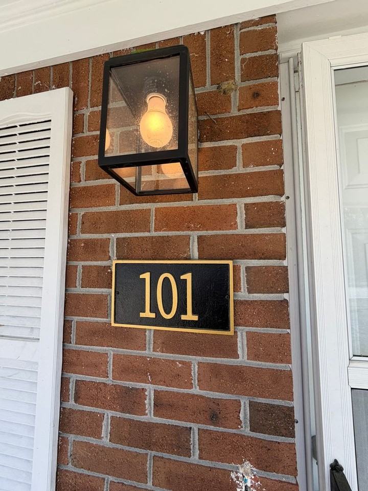 101 N Water St - Photo 2 of 7