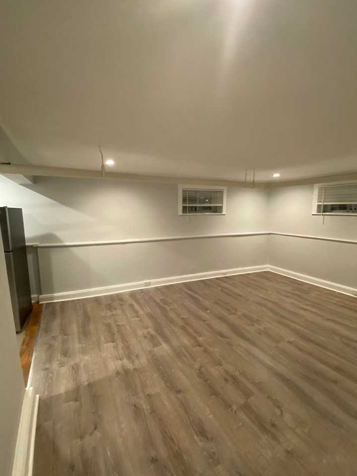 1504 Commonwealth Ave - Photo 2 of 10