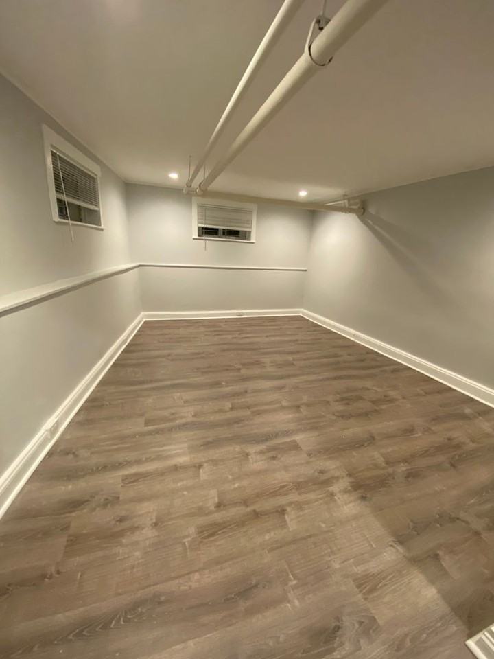 1504 Commonwealth Ave - Photo 5 of 10