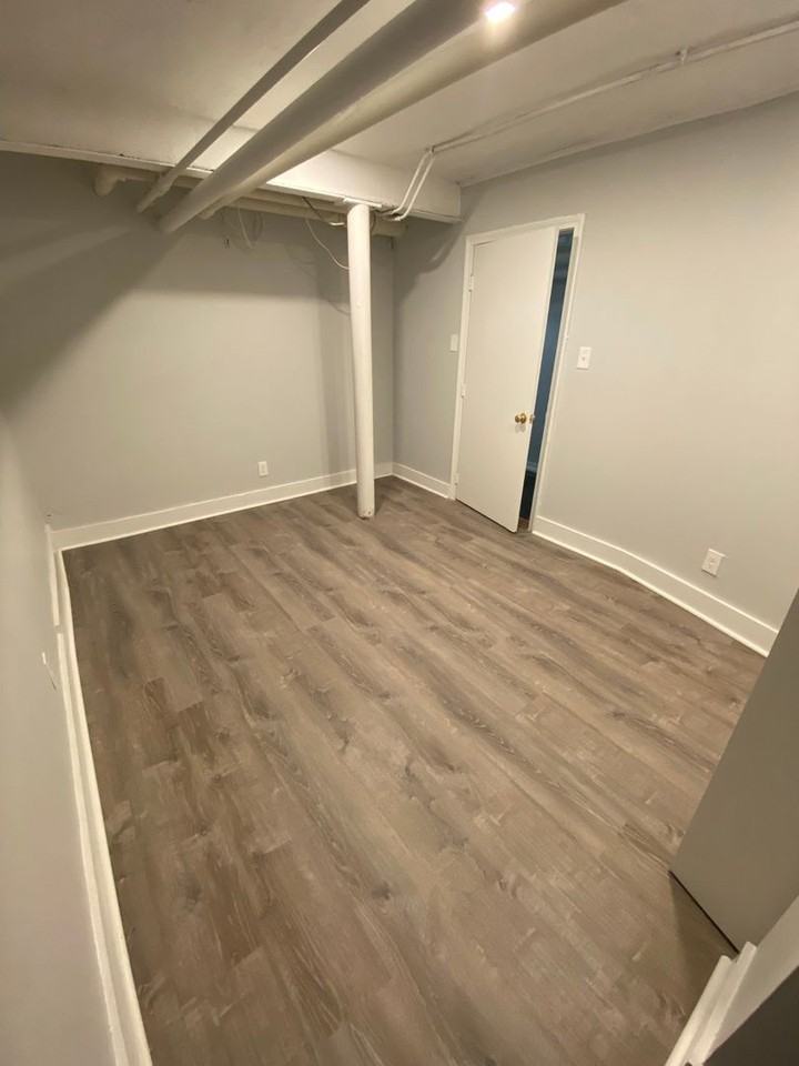 1504 Commonwealth Ave - Photo 6 of 10