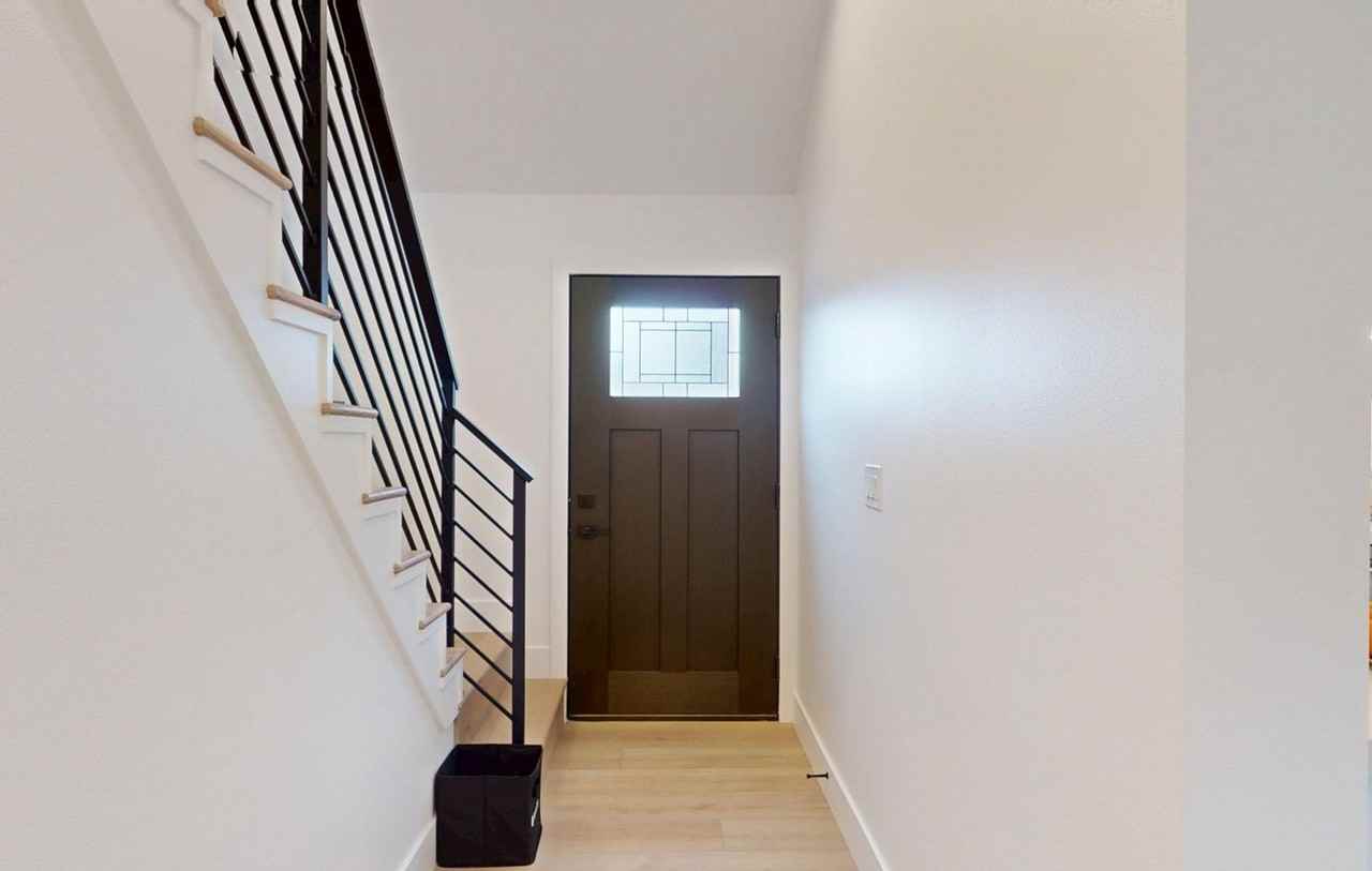 16561 Walnut St - Photo 4 of 28