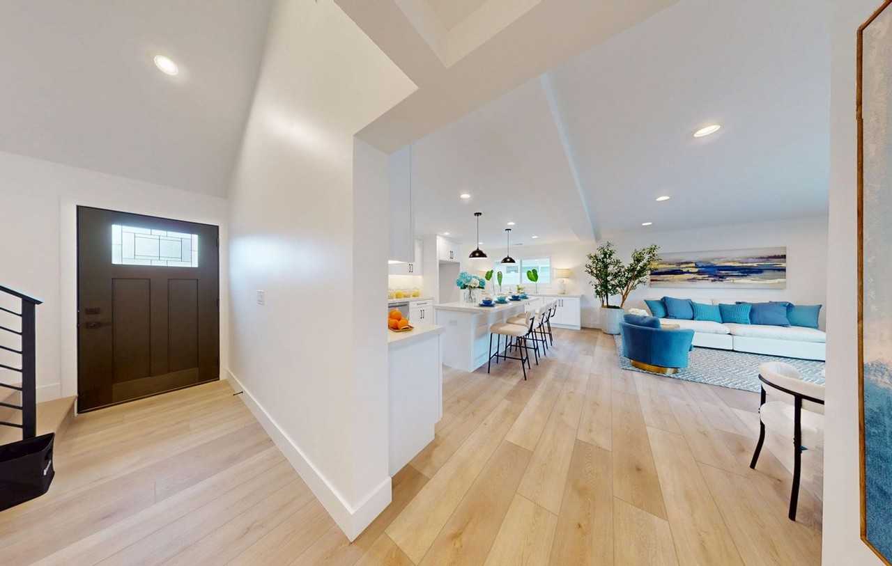 16561 Walnut St - Photo 5 of 28