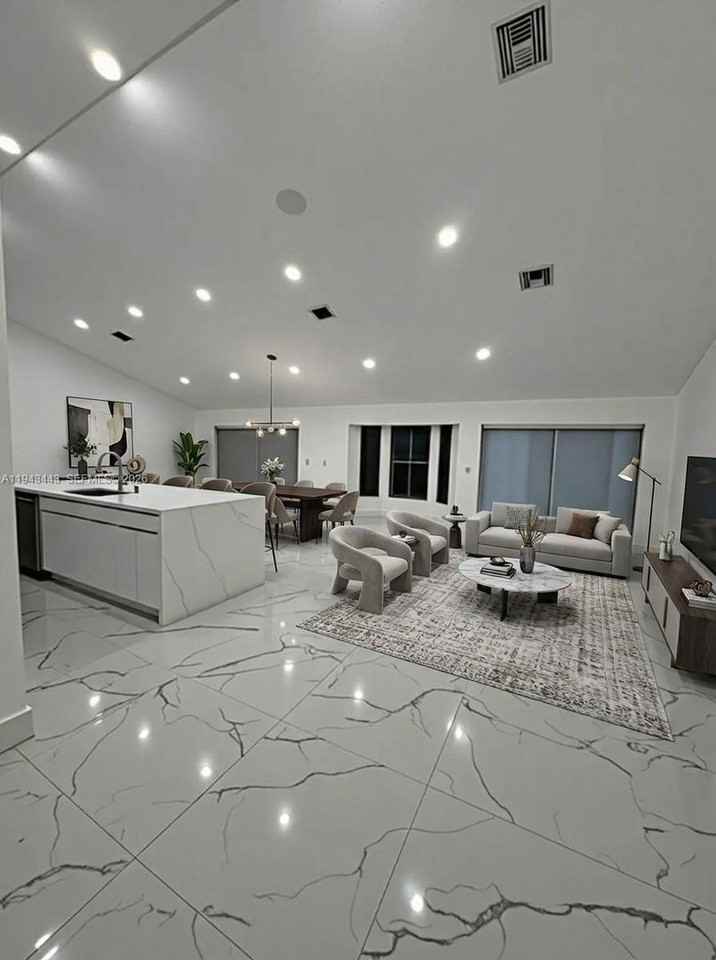 8940 Nw 7th Ct - Photo 7 of 25