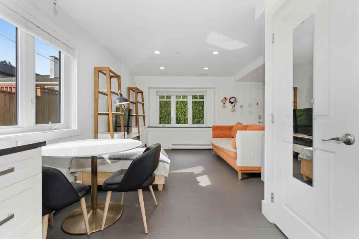 6898 Laurel Street - Photo 6 of 22