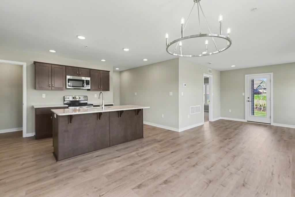 7213 White Oak Blvd - Photo 5 of 22