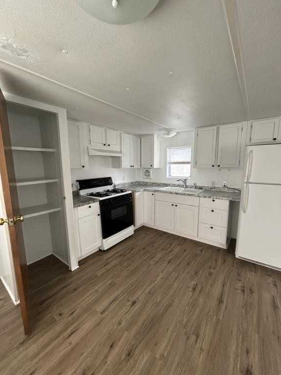 2810 Melvina St - Photo 3 of 9