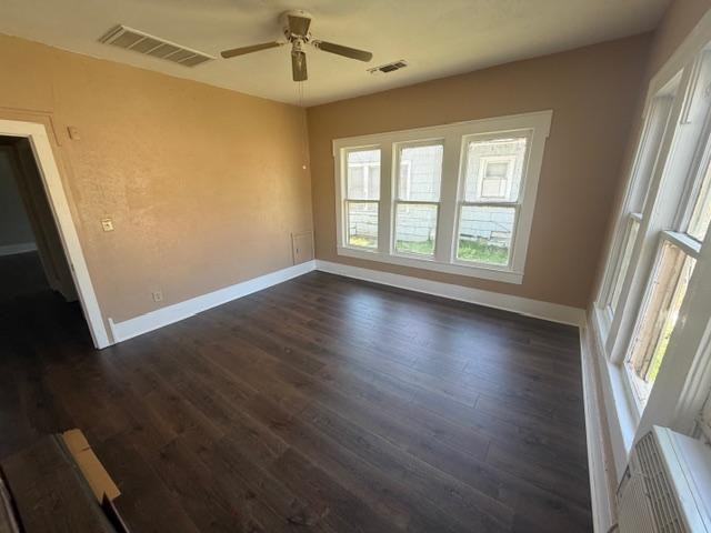 1610 Taylor St - Photo 5 of 7