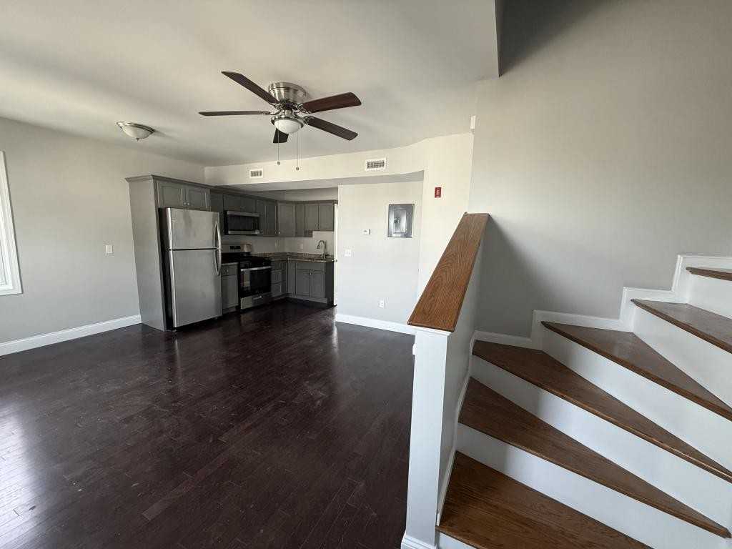 108 Grant St - Photo 7 of 10