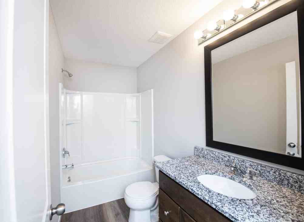 11525 37th Ave Se - Photo 5 of 15