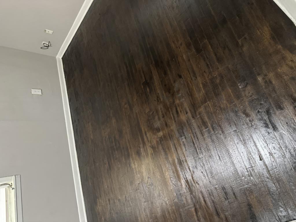 1315 Ne 53rd St - Photo 2 of 6