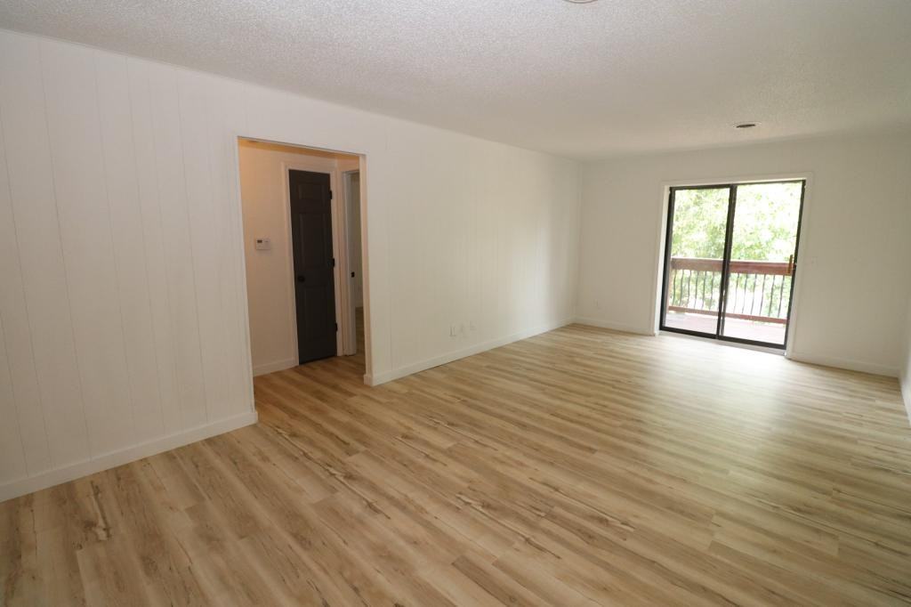 1221 S Park Ave - Photo 5 of 20