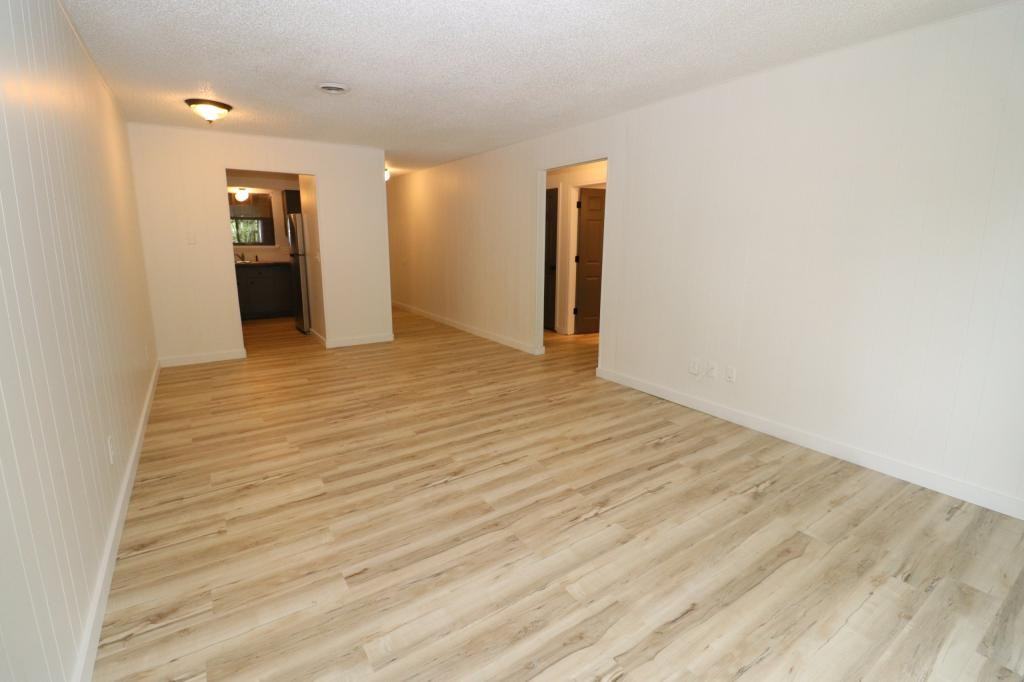 1221 S Park Ave - Photo 6 of 20