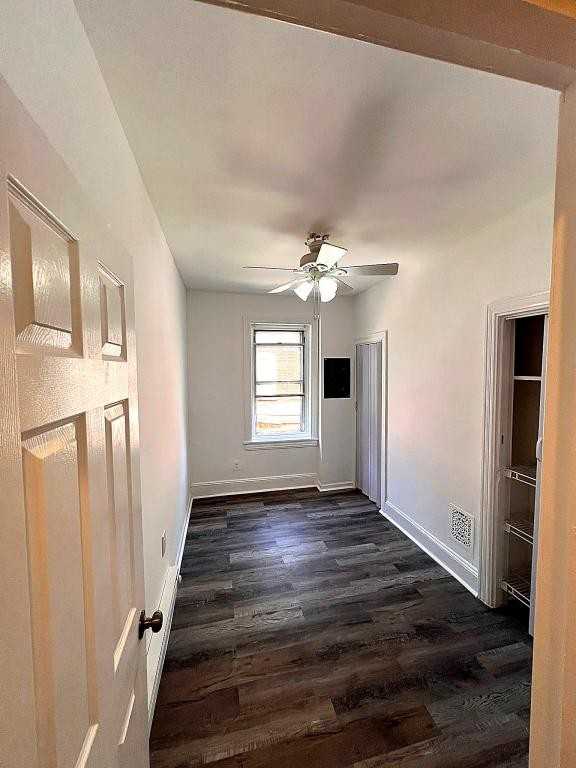 4806 Disston St - Photo 4 of 4