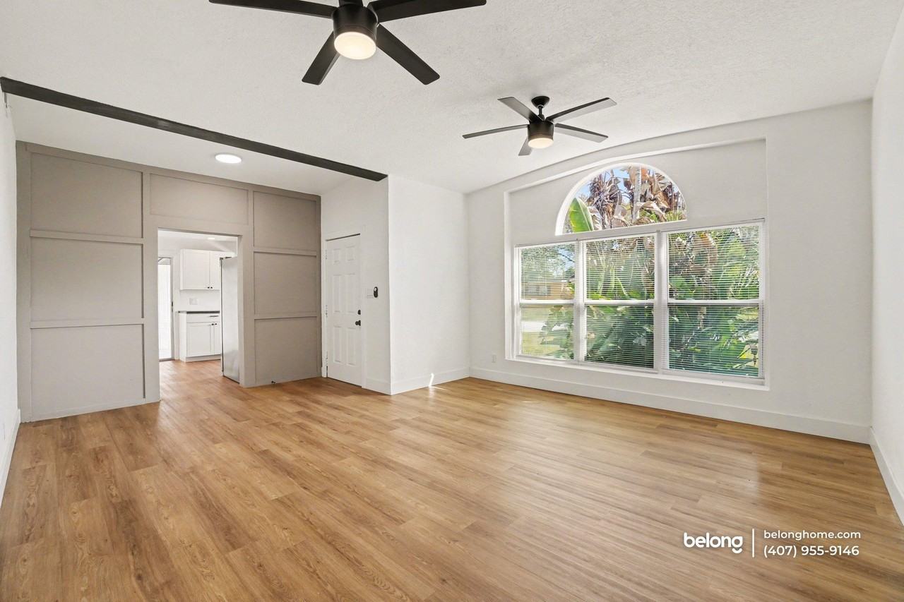 1112 Myrtle Ln - Photo 2 of 16