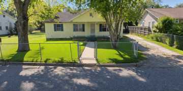 featured image of 407 Marshall St