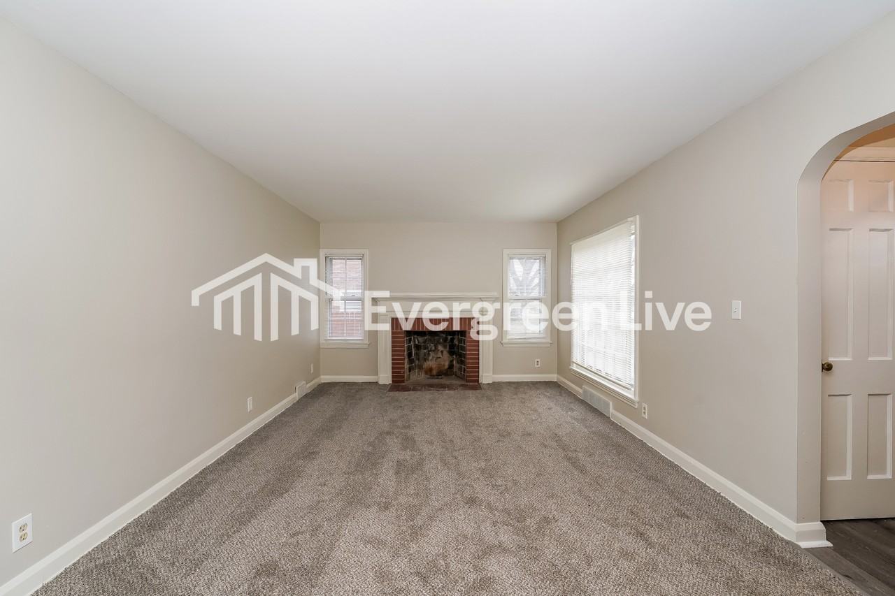 6904 Glenwood Ave - Photo 2 of 15