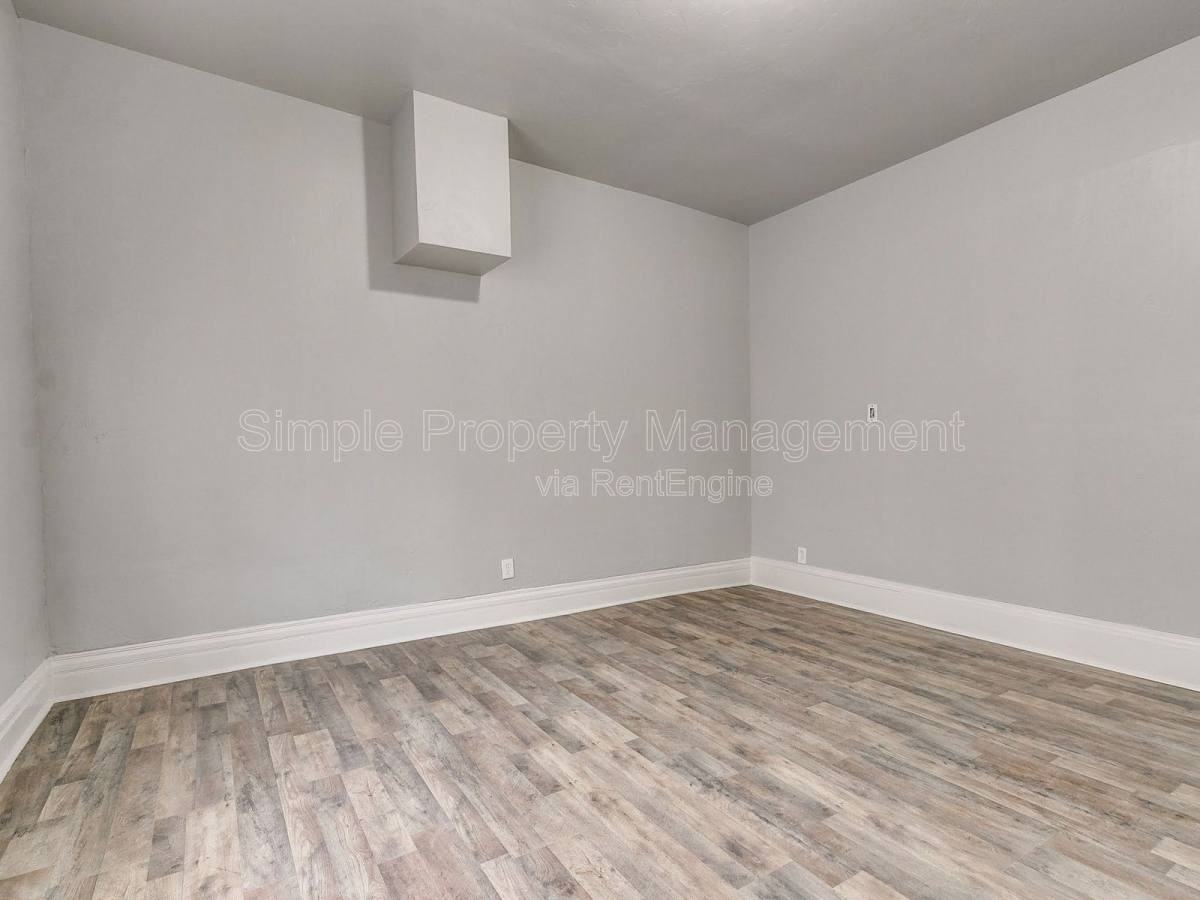 611 E Springer Ave - Photo 3 of 10