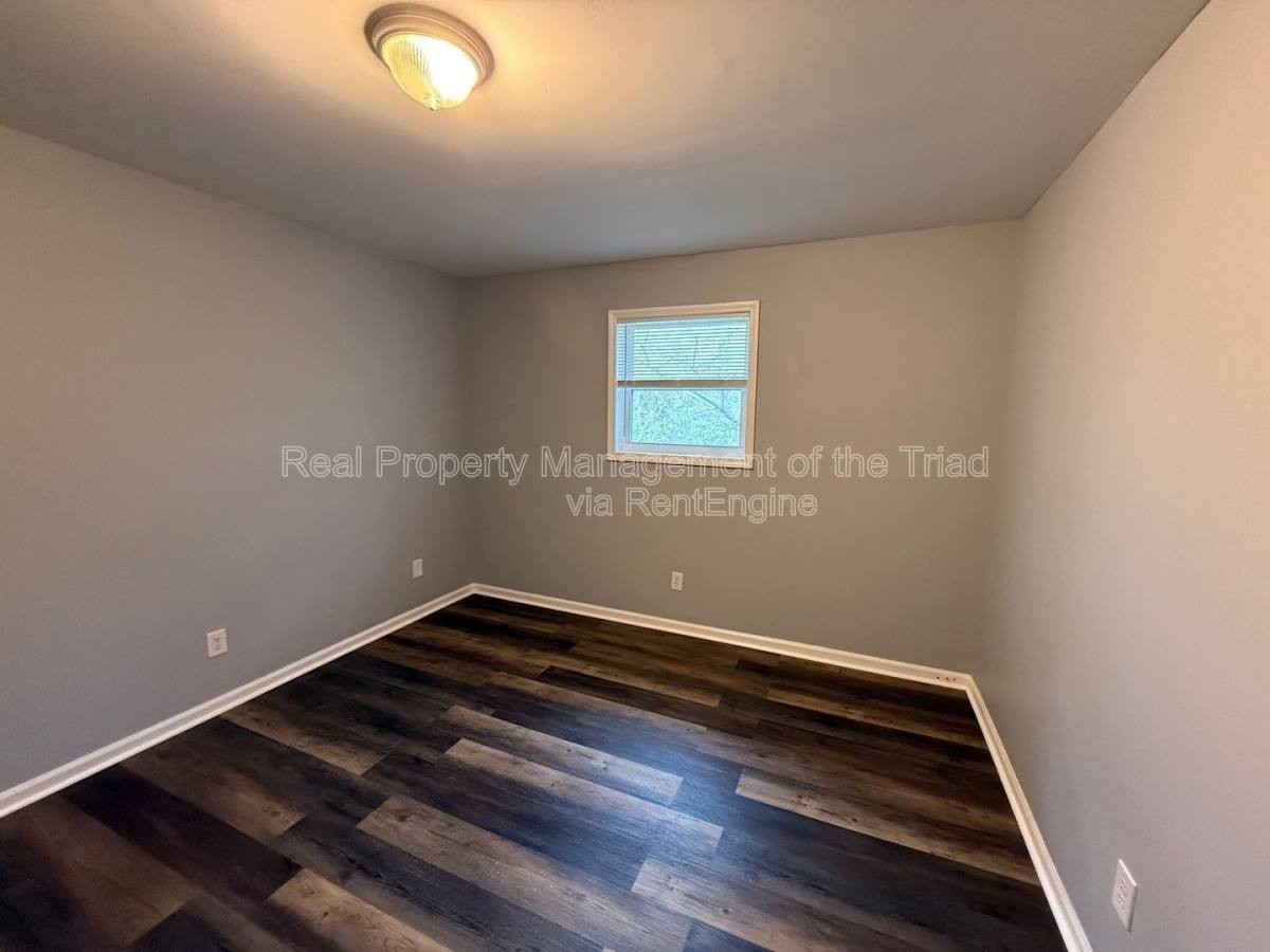 2406 Markwood Ln #D - Photo 6 of 9