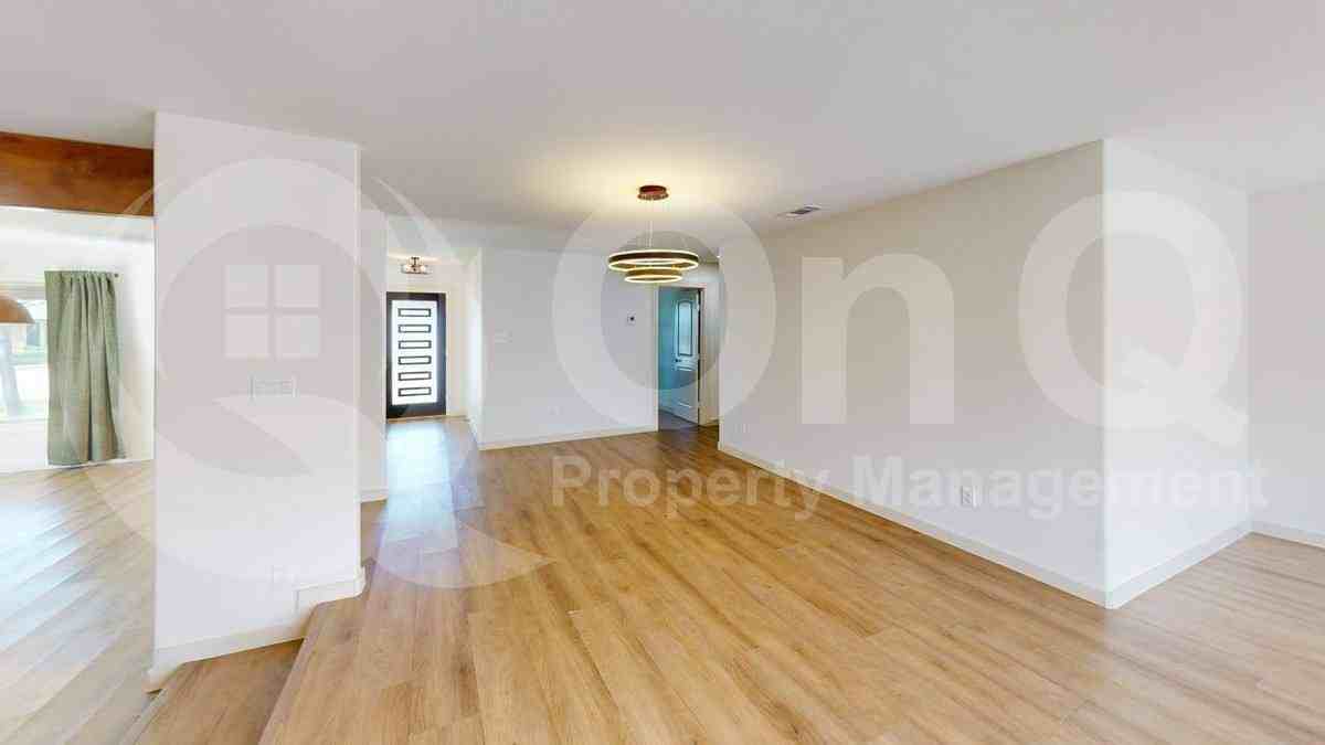 2517 Canterbury Ct - Photo 6 of 10