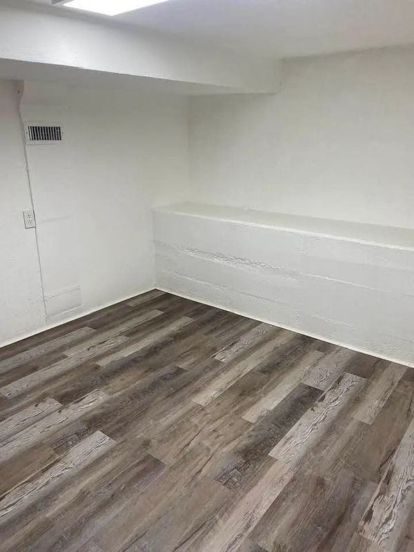 460 El Paso Blvd - Photo 3 of 12