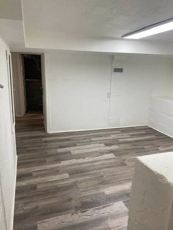 460 El Paso Blvd - Photo 5 of 12