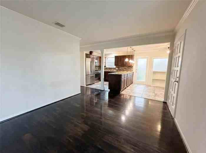 4203 Fallen Oaks Dr - Photo 6 of 15