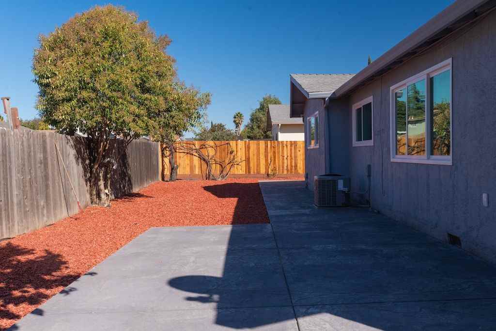 2275 Dover Ave - Photo 7 of 9