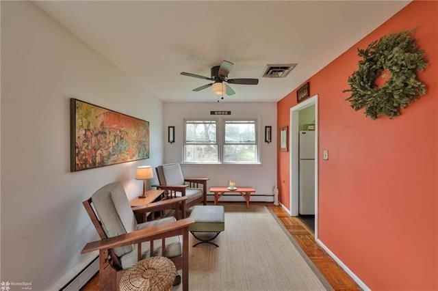 1464 Exeter Rd - Photo 2 of 16