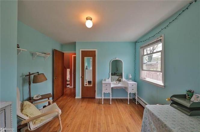 1464 Exeter Rd - Photo 7 of 16