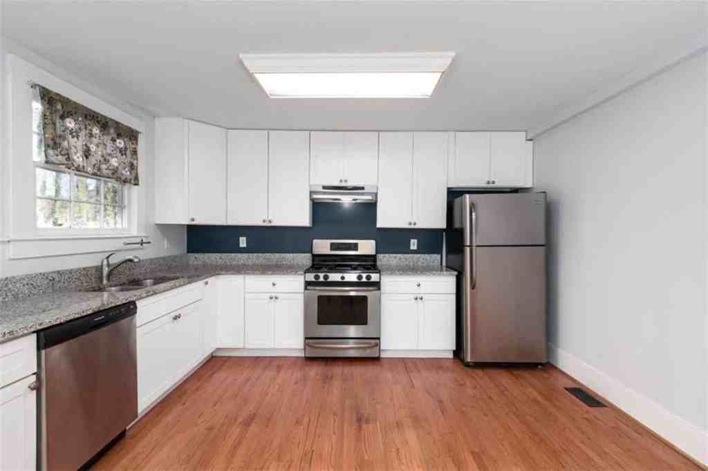 2344 Ripplewater Dr Se - Photo 6 of 16