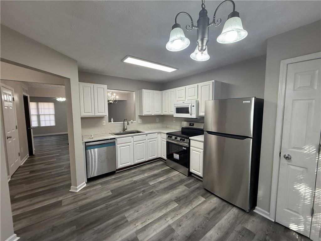 3483 Waldrop Trl - Photo 3 of 12