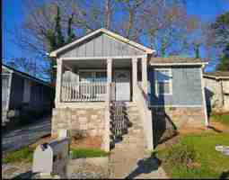 featured image of 7 N Annie St