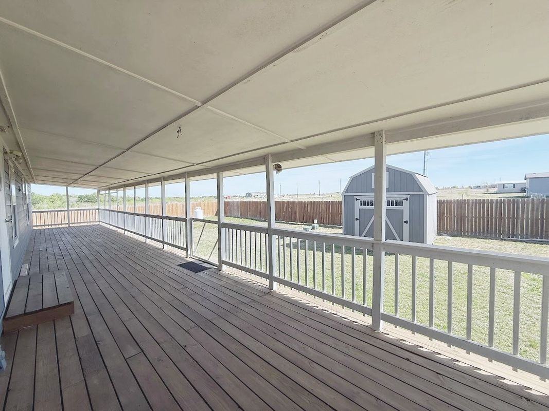 2709 County Road 463 - Photo 2 of 3