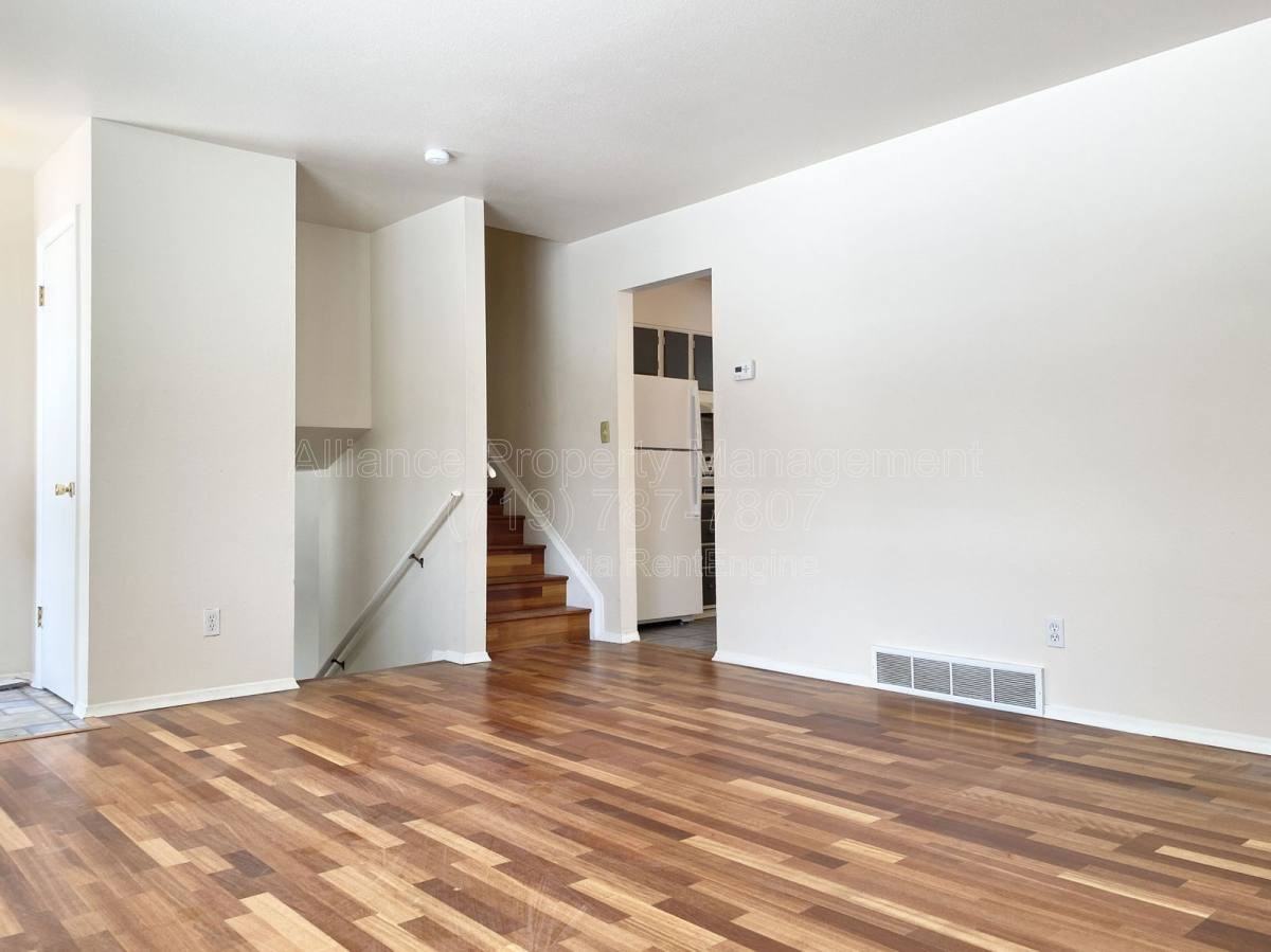 2818 Dusk Dr - Photo 3 of 10