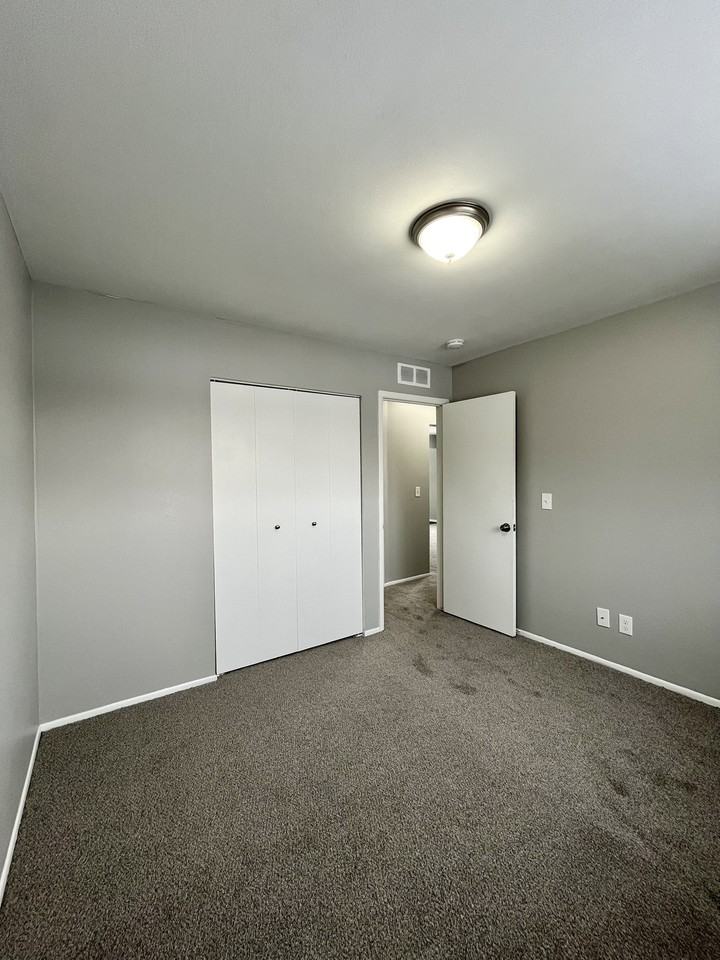 11331 Old Goddard Rd #8 - Photo 4 of 14