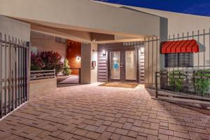 featured image of 2940 E Broadway Rd