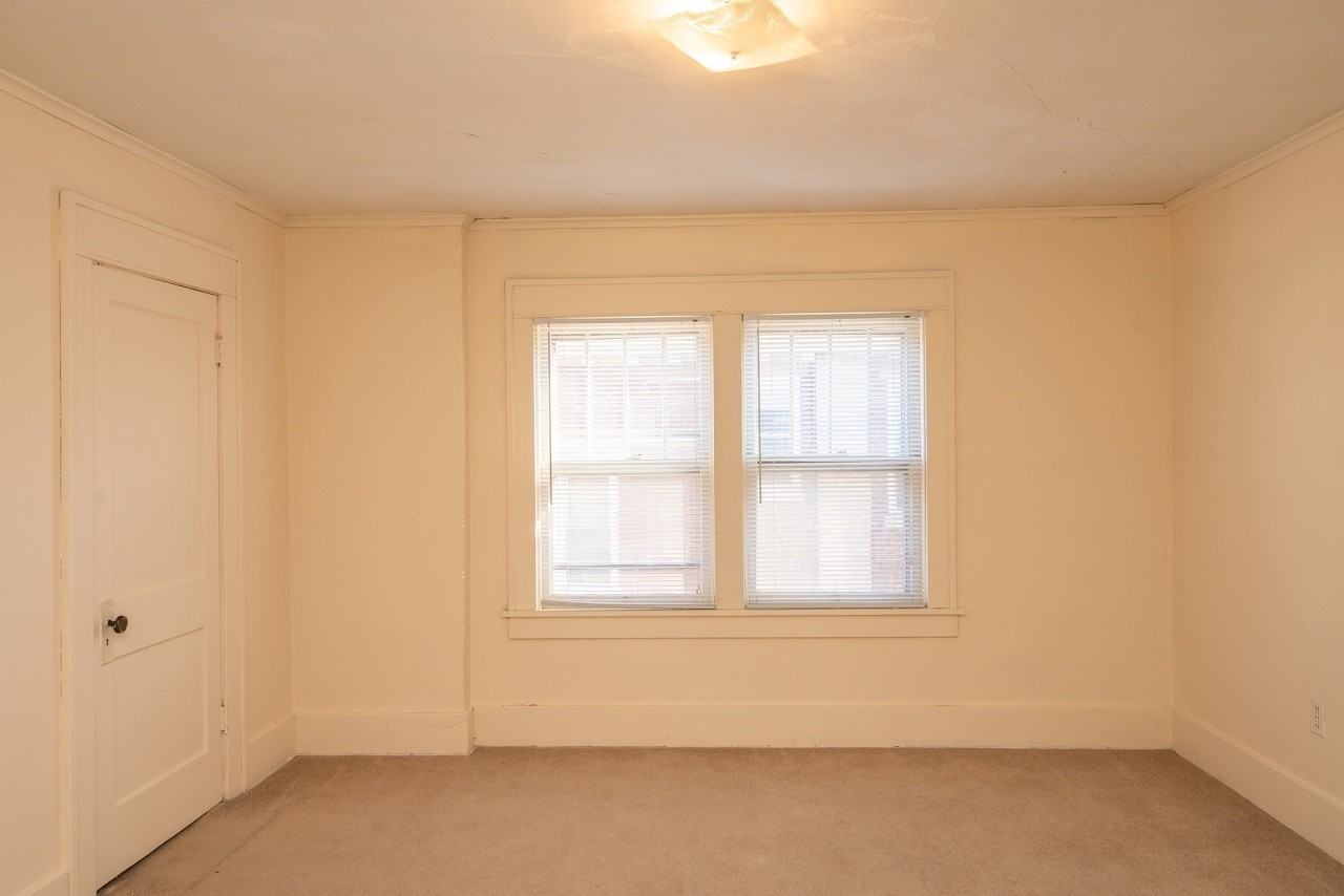 1415 W Main St #B - Photo 4 of 15