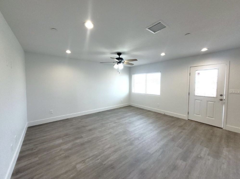 7332 Poppy Blvd #1 - Photo 7 of 13