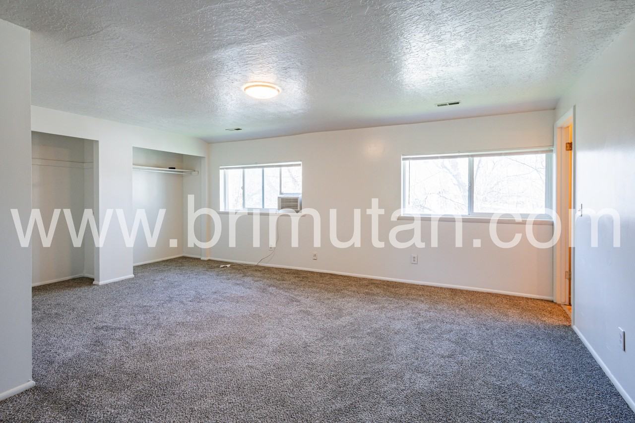 3738 S St #A - Photo 5 of 26