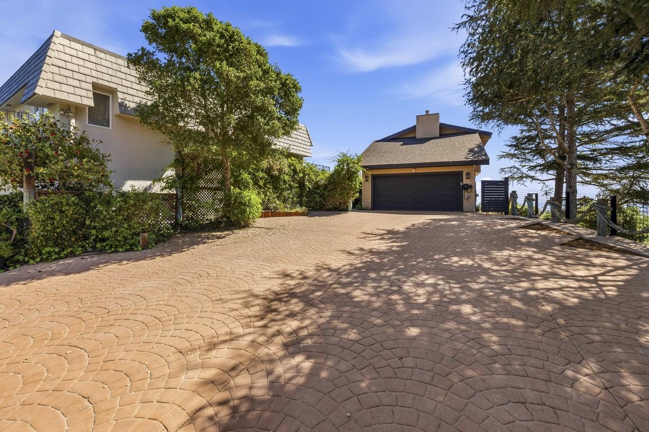 129 Archer Dr - Photo 3 of 43