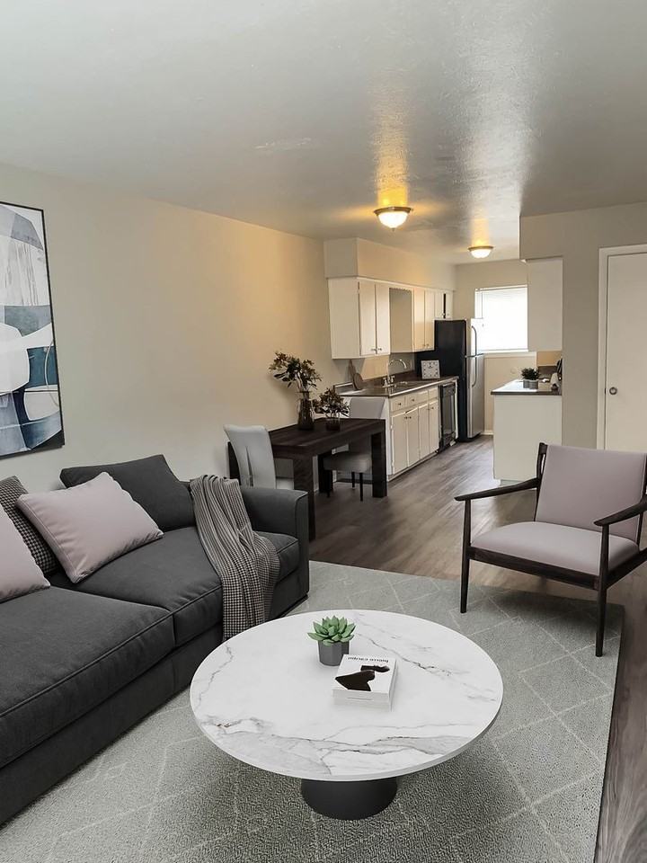 Monarch Court - Photo 3 of 32