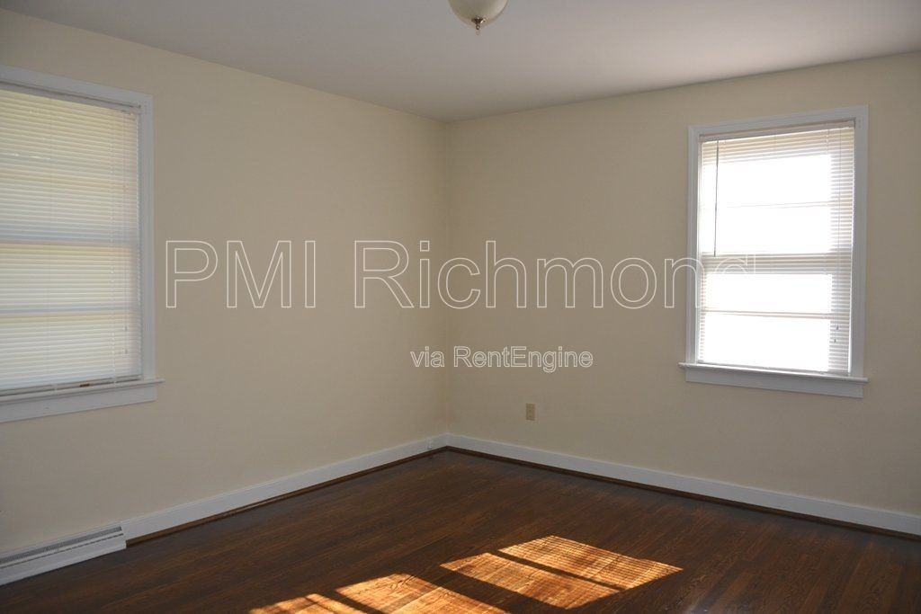 5012 Orcutt Ln - Photo 4 of 10