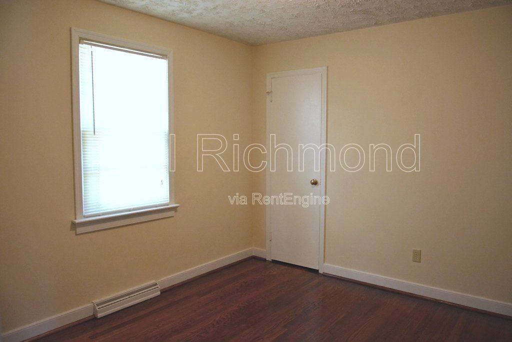 5012 Orcutt Ln - Photo 6 of 10