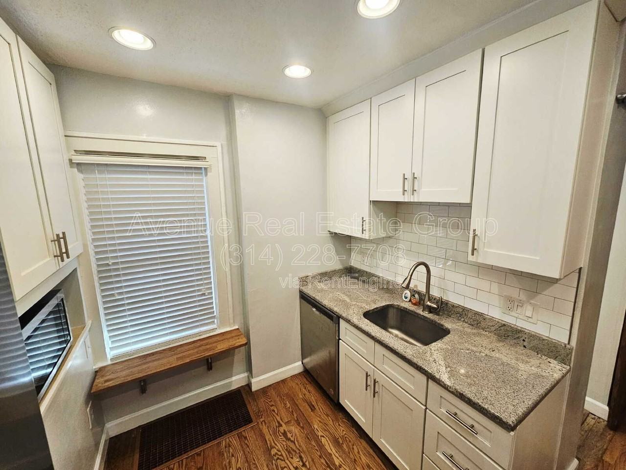 3717 Cambridge Ave - Photo 7 of 19