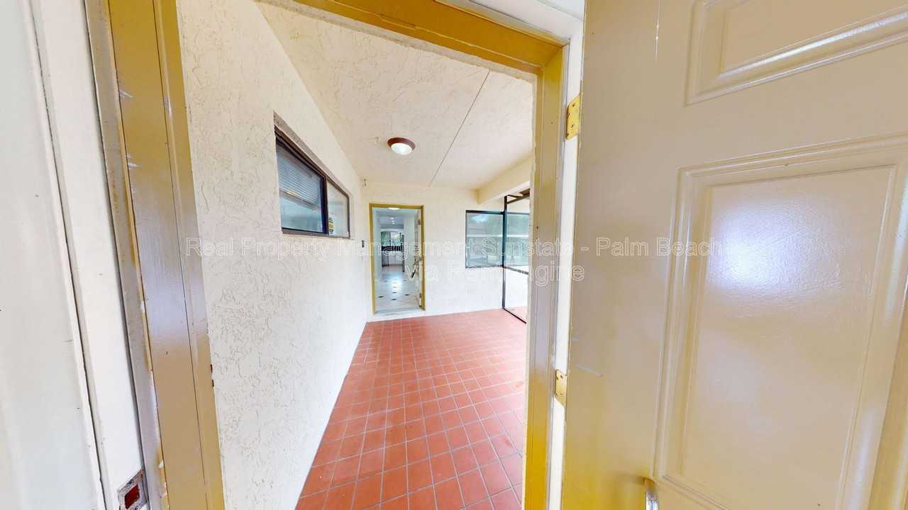 609 White Water Dr - Photo 7 of 22