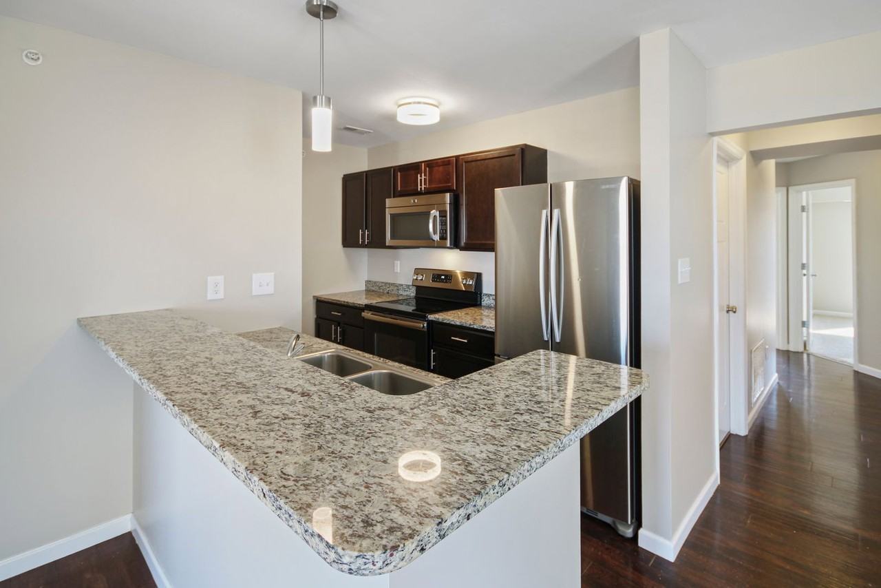 321 Stonewall Creek Dr - Photo 6 of 24