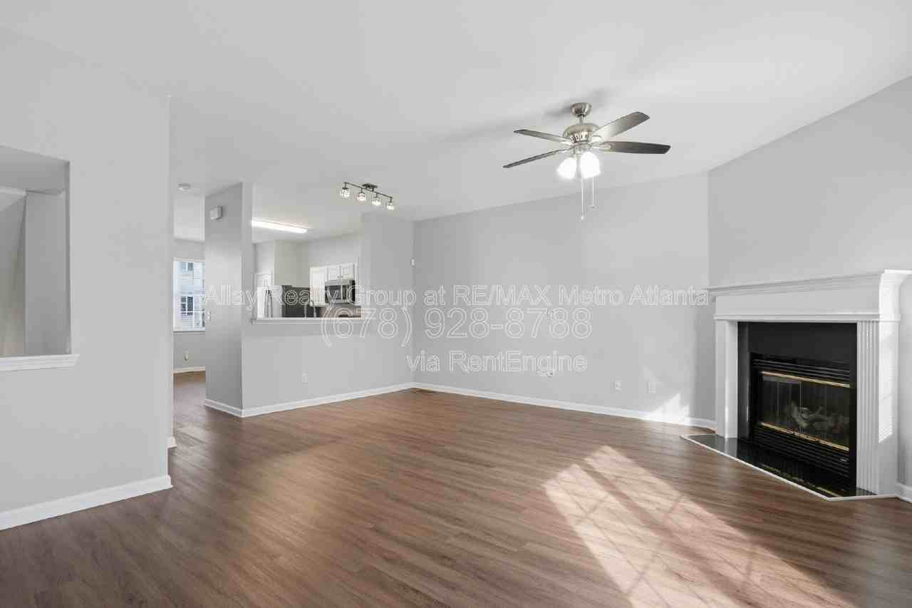 648 Providence Pl Sw #37 - Photo 3 of 33