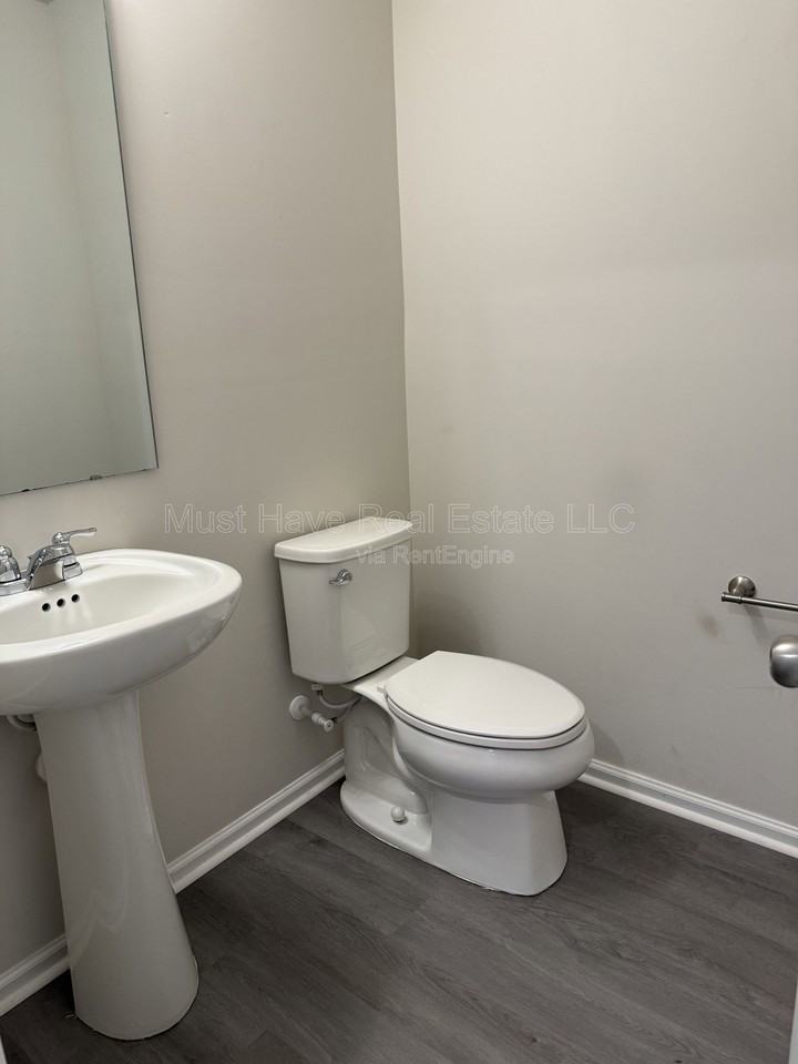 4814 Stone Dr - Photo 5 of 11