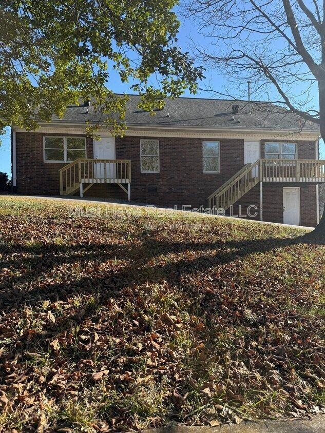 518 4th St Sw #1 - Photo 3 of 10