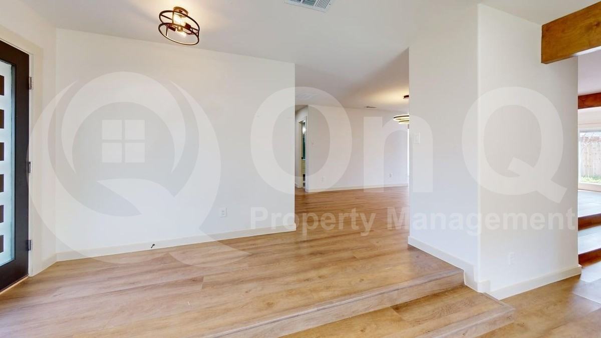 2517 Canterbury Ct - Photo 7 of 21